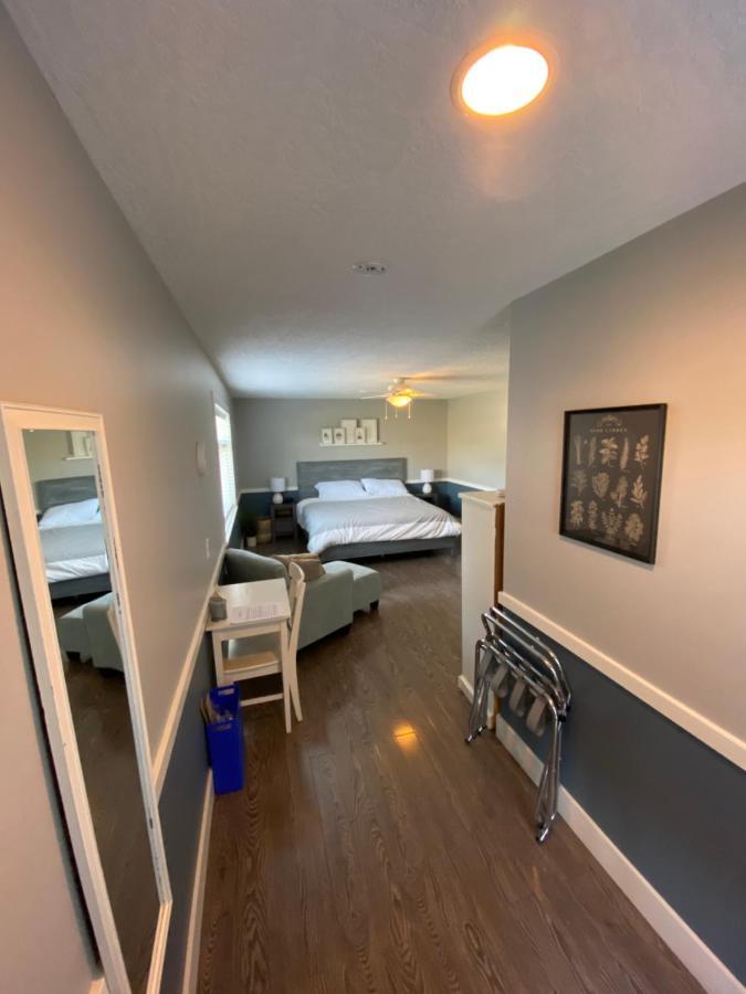 Guest Suites On Benvenuto Brentwood Bay Kültér fotó